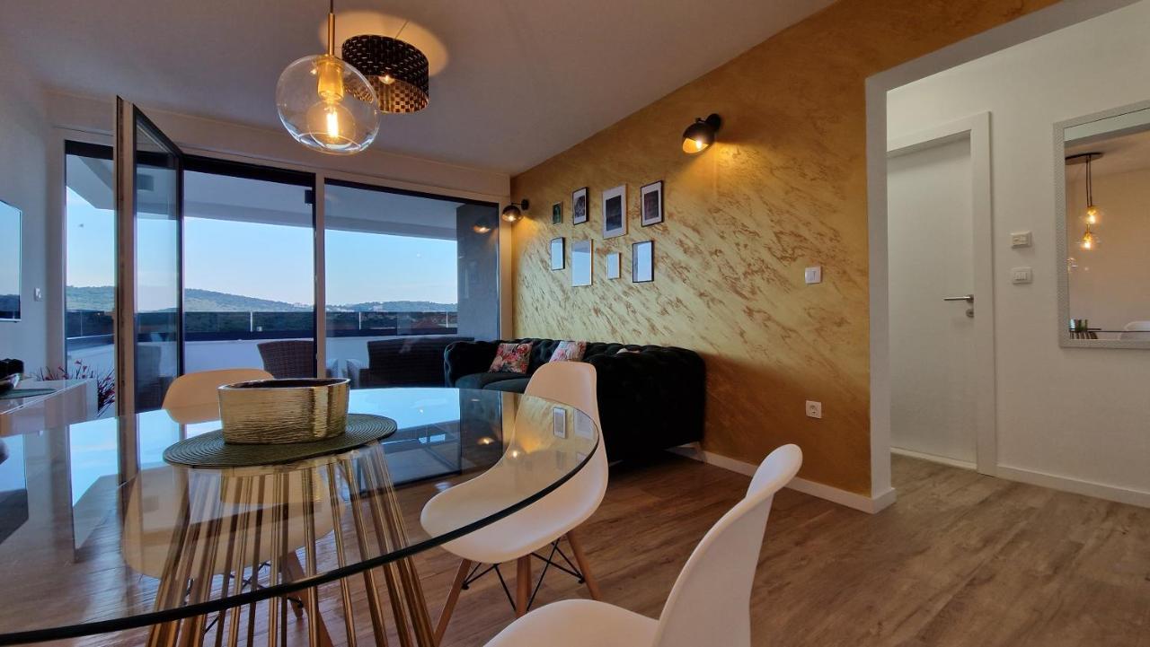 Apartman Marcelina 2 In Trogir Exterior photo